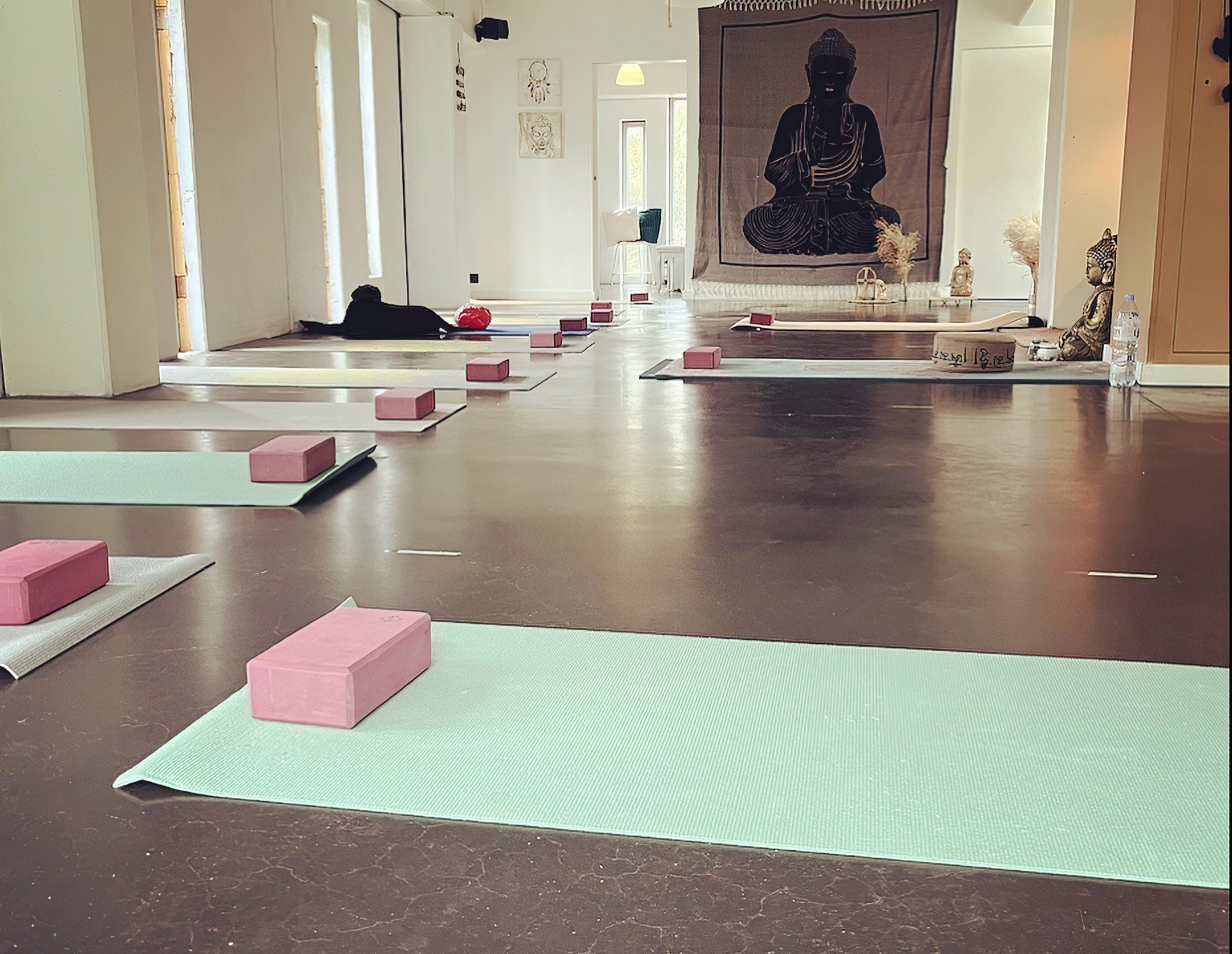 yogastudio-heal-your-health