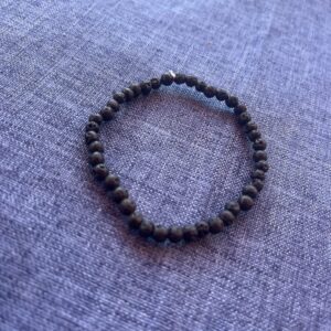 Zwarte Lava Armband – Kracht & Stabiliteit 🖤